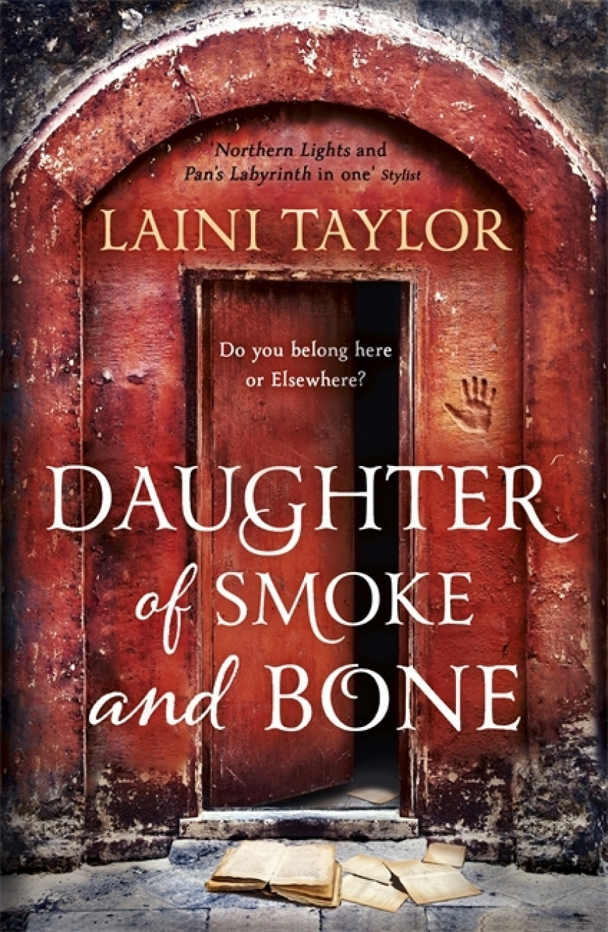 Free Download Daughter of Smoke & Bone #1 Daughter of Smoke and Bone by Laini Taylor